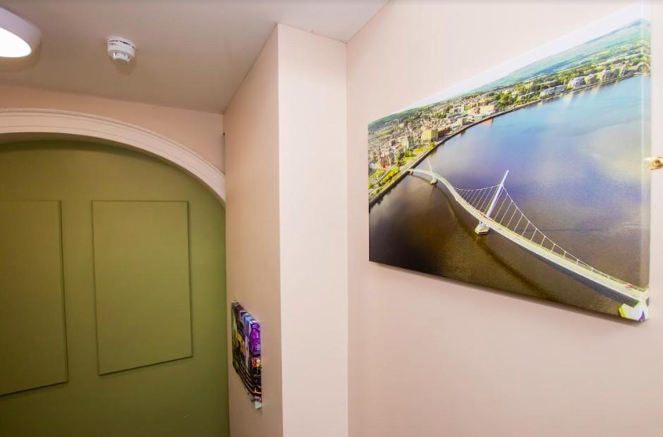 Quay 8 Bed & Breakfast Londonderry Dış mekan fotoğraf